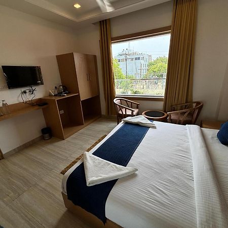 לקנאו Hotel Royal Casa מראה חיצוני תמונה