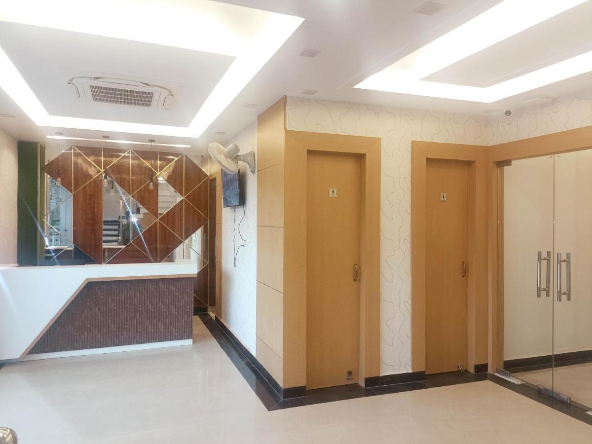 לקנאו Hotel Royal Casa מראה חיצוני תמונה