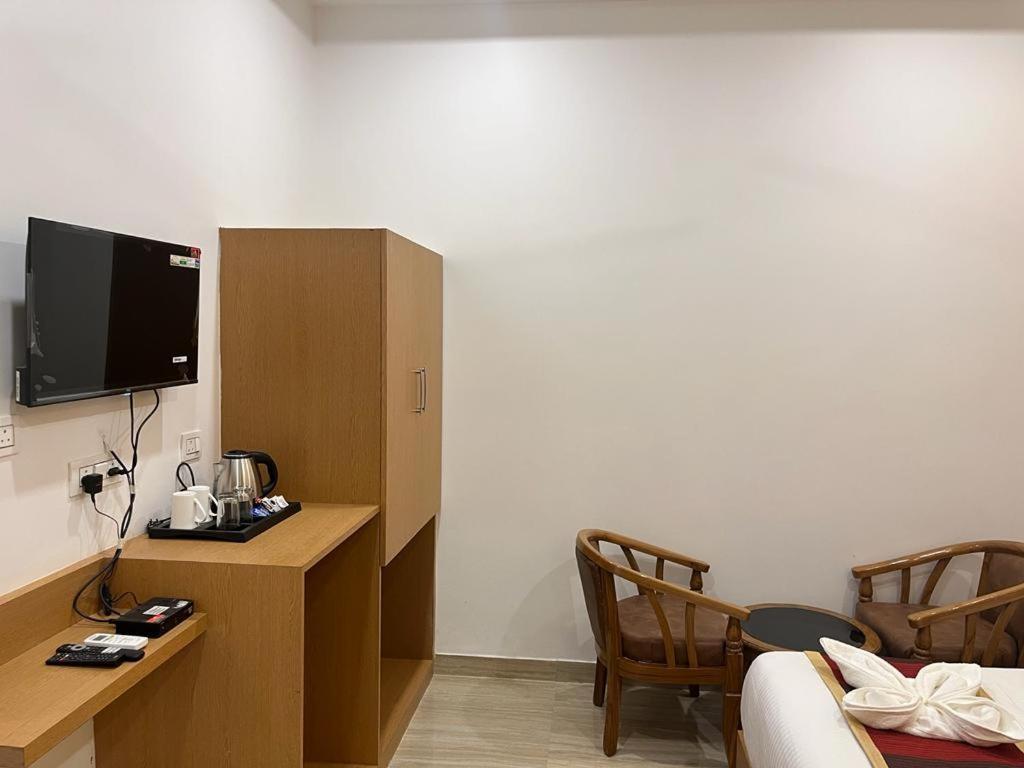לקנאו Hotel Royal Casa מראה חיצוני תמונה