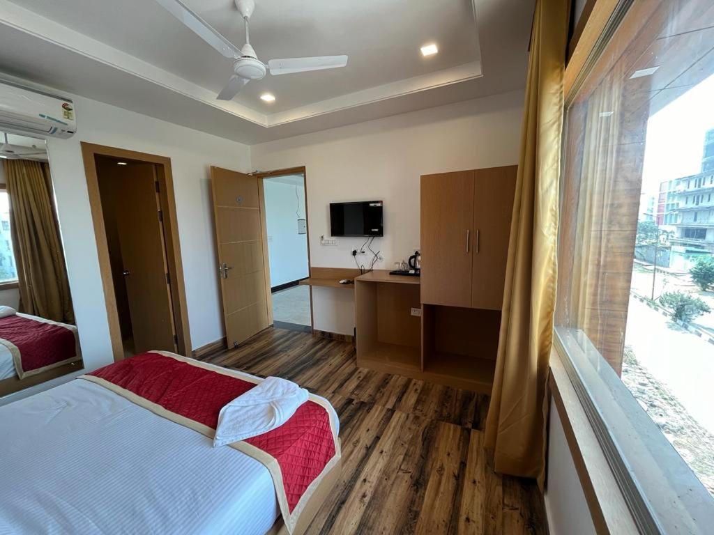 לקנאו Hotel Royal Casa מראה חיצוני תמונה
