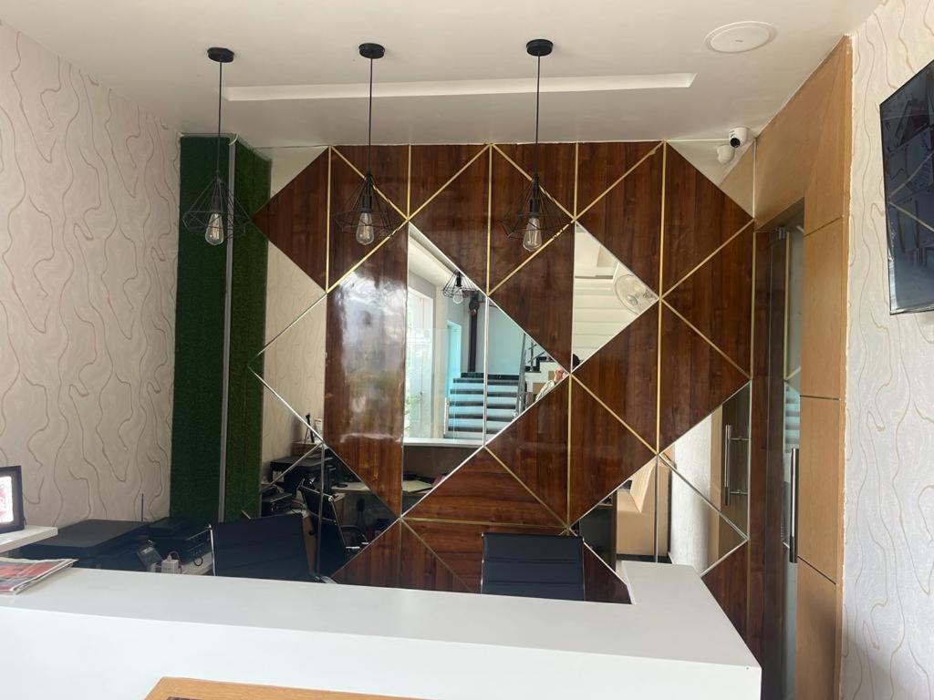לקנאו Hotel Royal Casa מראה חיצוני תמונה