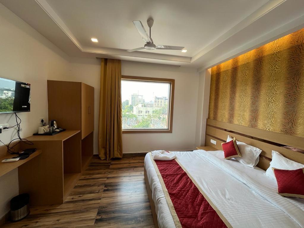 לקנאו Hotel Royal Casa מראה חיצוני תמונה